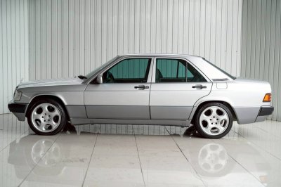 Benz 190E W201 ปี 1993  ราคาเพียง 189,000 บาท เท่านั้น! (ไม่รวมเลขทะเบียนสวย)
