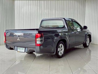 MITSUBISHI TRITON 18-23, 2.5 GLX ปี 2020 สีเทา MT โฉม MEGA CAB