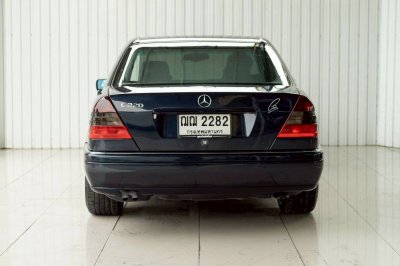 Benz C220 W202 Elegance ปี 1995