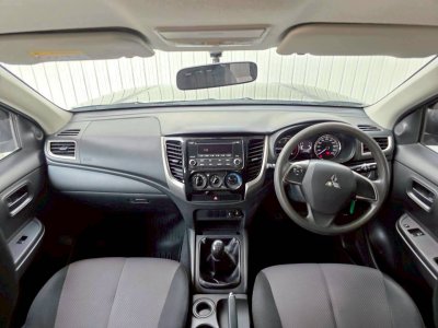 MITSUBISHI TRITON 18-23, 2.5 GLX ปี 2020 สีเทา MT โฉม MEGA CAB