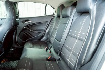 BENZ GLA-CLASS, 200 ปี 2015 สีขาวโฉม W156 ปี14-20