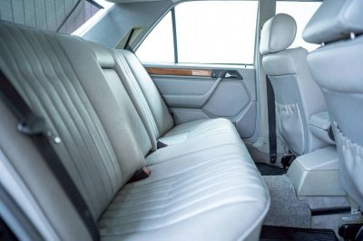 Benz E220 W124 Code C ปี 1996 ราคาเพียง 239,000 บาท เท่านั้น! ไม่รวมป้ายทะเบียนมงคล ฌพ 133 กทม