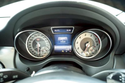 BENZ GLA-CLASS, 200 ปี 2015 สีขาวโฉม W156 ปี14-20