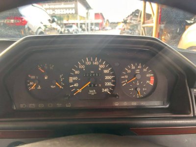 Benz E220 W124 Code C ปี 1996 ราคาเพียง 239,000 บาท เท่านั้น! ไม่รวมป้ายทะเบียนมงคล ฌพ 133 กทม