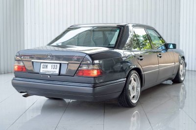 Benz E220 W124 Code C ปี 1996 ราคาเพียง 239,000 บาท เท่านั้น! ไม่รวมป้ายทะเบียนมงคล ฌพ 133 กทม