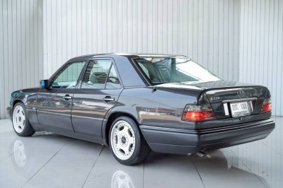 Benz E220 W124 Code C ปี 1996 ราคาเพียง 239,000 บาท เท่านั้น! ไม่รวมป้ายทะเบียนมงคล ฌพ 133 กทม