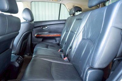 TOYOTA HARRIER, 3.0 FOUR ปี 2004 สีขาว เกียร์ A/T โฉม ปี03-13