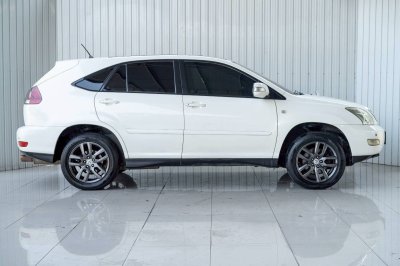 TOYOTA HARRIER, 3.0 FOUR ปี 2004 สีขาว เกียร์ A/T โฉม ปี03-13