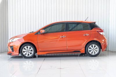 TOYOTA YARIS, 1.2 G ปี 2016 สีส้มโฉม ปี13-19