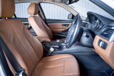 BMW 320d F30 ปี 2015 ดีเซลแรงประหยัด แต่งสวยครบ พร้อมใช้!