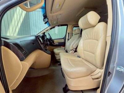 HYUNDAI H1, DELUXE ปี 2016 โฉม ปี08-18