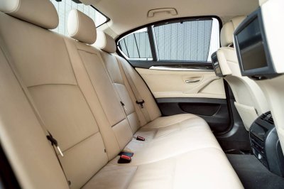 BMW SERIES 5, 525d ปี 2013 สีน้ำตาลโฉม F10 ปี10-17