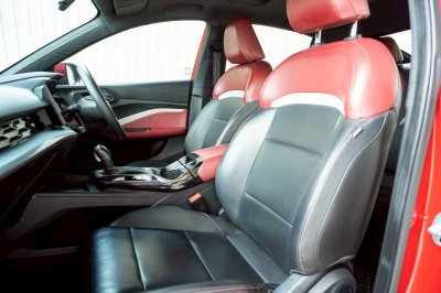 MG 5 1.5 X SUNROOF ปี 2023 สีแดงโฉม ปี21-ปัจจุบัน