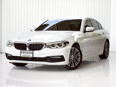 BMW SERIES 5, 530e 2.0 HIGHLINE ปี 2019 โฉม G30 ปี17-24 สีขาว เกียร์ Auto เครื่องยนต์ เบนซิน + ไฟฟ้า เลขไมล์ 87,561 Km.