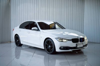 BMW 320d F30 ปี 2015 ดีเซลแรงประหยัด แต่งสวยครบ พร้อมใช้!