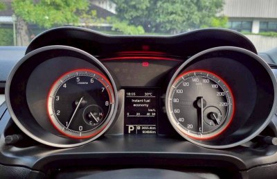 Suzuki Swift 1.2 GLX Navi Top สุด ปี 2019 ไมล์ 90,xxx km. เครื่อง เบนซิน เกียร์ Auto สีน้ำเงิน