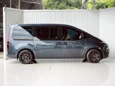 HYUNDAI STARIA, 2.2 S ปี 2022 โฉม STARIA เกียร์ AUTO สีเทา รถสวยครอบครัวพร้อมใช้งาน เครื่องยนต์ ดีเซล ไมล์แท้เพียง 85,137 km.