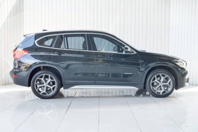 BMW X1, 2.0 sDrive18d xLine ปี 2017 สีดำ โฉม F48 ปี16-23