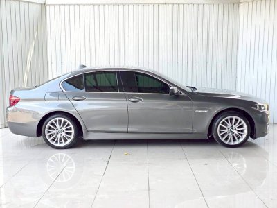 BMW SERIES 5, 528i LUXURY ปี 2014 สีเทา เกียร์ A/T โฉม F10 ปี10-17 รถVat%