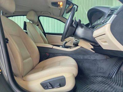 BMW SERIES 5, 528i LUXURY ปี 2014 สีเทา เกียร์ A/T โฉม F10 ปี10-17 รถVat%