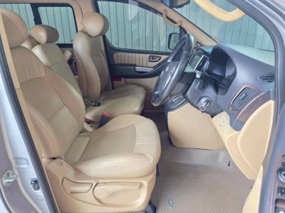 HYUNDAI H1, DELUXE ปี 2016 โฉม ปี08-18