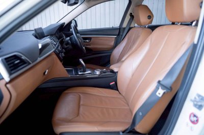 BMW 320d F30 ปี 2015 ดีเซลแรงประหยัด แต่งสวยครบ พร้อมใช้!