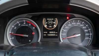 ISUZU MU-X 1.9 (CD) ปี 2017 สีดำ เกียร์ธรรมดา โฉม ปี13-20