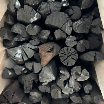 KINGBE HIBANA Charcoal 8-inch Logs 9 kg.