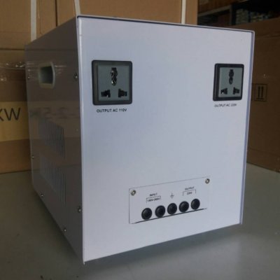 SUNMOON เครื่องปรับแรงดันไฟฟ้าอัตโนมัติ 5000W SVC2-5KW AVR