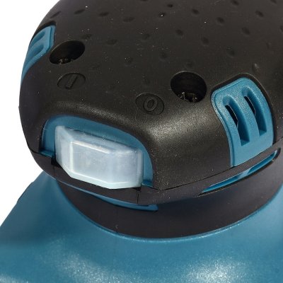 เครื่องขัดกระดาษทรายจัตุรัส ขนาด 100 x 110 มม. 240 วัตต์ DONG CHENG รุ่น DSB03-100S