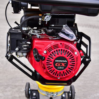 เครื่องตบดินกระโดด-TR80-เครื่องยนต์