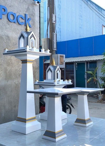 ศาลพระภูมิโมเดิร์น รุ่นเทวารา ทรงนอร์ดิก สีขาวล้วน ติดตั้งหน้าโรงงาน ร้านขายศาลพระภูมิ ดอนคลัง