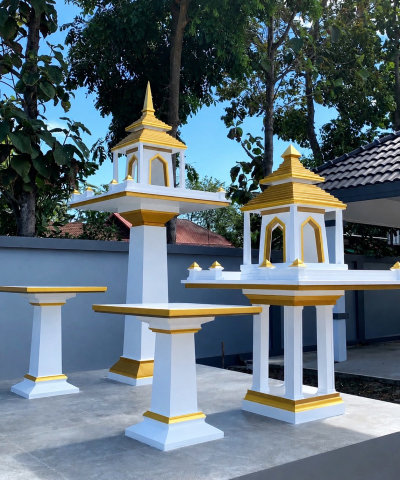 ศาลพระภูมิสีขาวทองสไตล์โมเดิร์นมินิมอลขนาดกลาง สำหรับบ้านและอาคารสมัยใหม่
