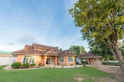 Pool Villa for Rent | Close to Regent’s International school