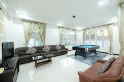 Pool Villa for Rent | Close to Regent’s International school