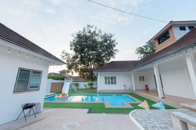 Pool Villa for Rent | Close to Regent’s International school