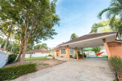 Pool Villa for Rent | Close to Regent’s International school