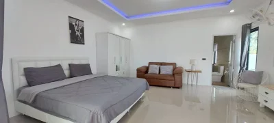Pool villa for sale or rent Railway rd. Chaiyapruk2 near Jomtien