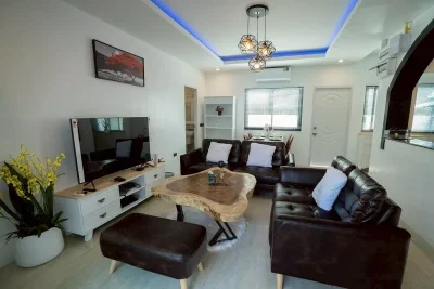Pool villa for sale or rent Railway rd. Chaiyapruk2 near Jomtien