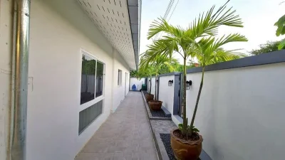 Pool Villa For Sale / Rent – Pattaya Land & House Village