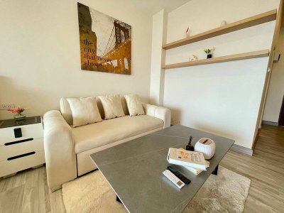 For Rent - View Talay 8 Beach front condominium Jomtien beach/ Pattaya