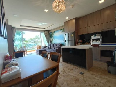 Cetus Beachfront Jomtien For Rent