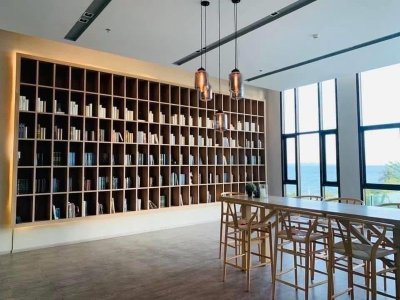 Aeras Beachfront Condo | Jomtien