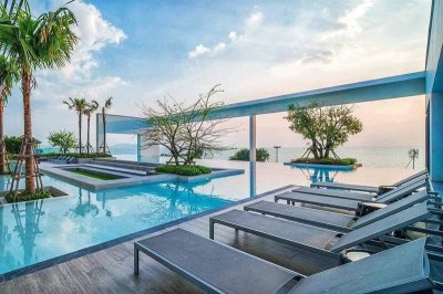 Aeras Beachfront Condo | Jomtien