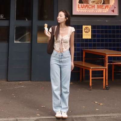 SOMETHING CLOVER FADED JEANS