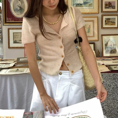 SOMETHING MEDELEINE KNIT TOP