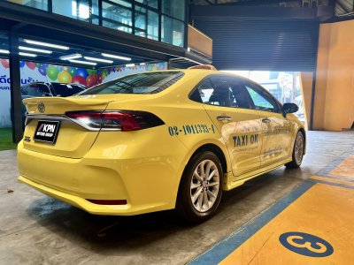 ALTIS 1.6 G ออโต้ LPG
