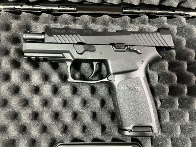 UDL SIG P320 M18  AEG gelblaster