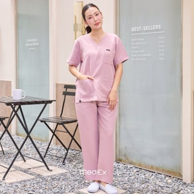 ชุดสครับ เสื้อ+กางเกง สีInnocent Pink รุ่นCloud Wear ผ้านุ่ม ยับยาก ไม่ต้องรีด