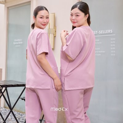 ชุดสครับ เสื้อ+กางเกง สีInnocent Pink รุ่นCloud Wear ผ้านุ่ม ยับยาก ไม่ต้องรีด